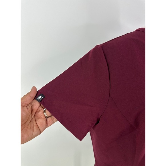 Jaanuu V-Neck Scrub Top - Picture 4 of 11